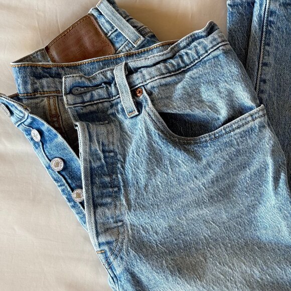 501 Original Fit Women's Jeans - Picture 12 of 13